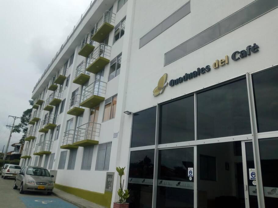 Apartamento Cerca Parque Del Cafe Con Piscina Монтенегро Экстерьер фото